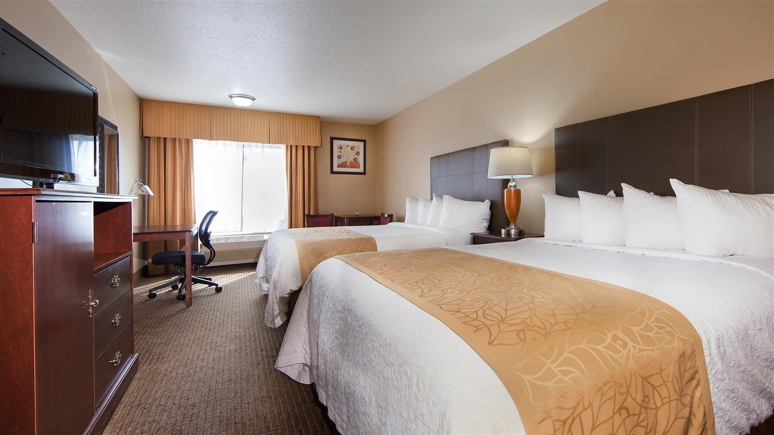 Best Western Plus Cottontree Inn Idaho Falls Exterior photo