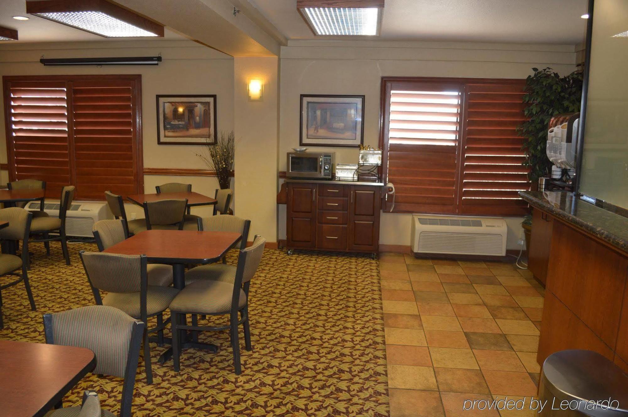 Best Western Plus Cottontree Inn Idaho Falls Exterior photo