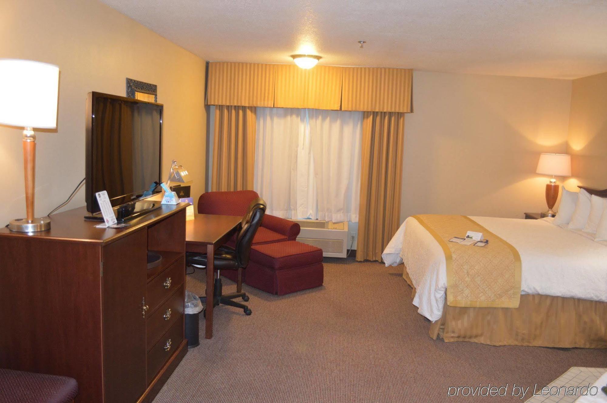 Best Western Plus Cottontree Inn Idaho Falls Exterior photo